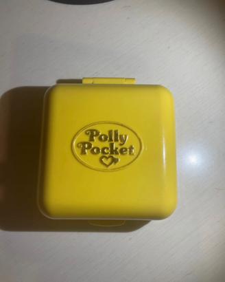 Polly pocket