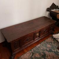 Cassapanca in legno di noce