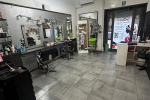 Attività di parrucchiera Sampierdarena