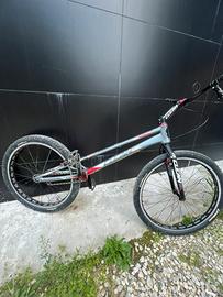 Bici da trial  26 clean x2