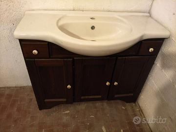 Mobile bagno con lavabo
