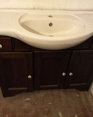 Mobile bagno con lavabo