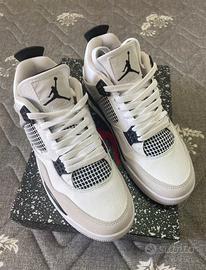 Air Jordan 4 Military Black EU 44