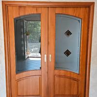 Porta scorrevole a due ante