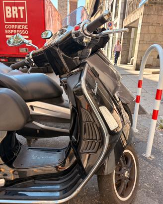 Vespa Piaggio GTS 300