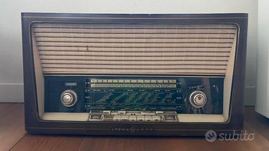 Radio Loewe Opta Truxa type 4741 W