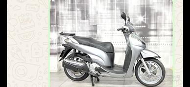 scooter sh 300. 