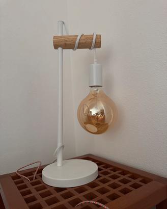 Lampada da tavolo