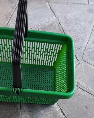 Cestini plastica per la spesa
