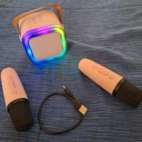 karaoke  mini senza fili con 2 microfoni bluetooth