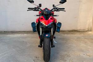 Ducati Streetfighter V2