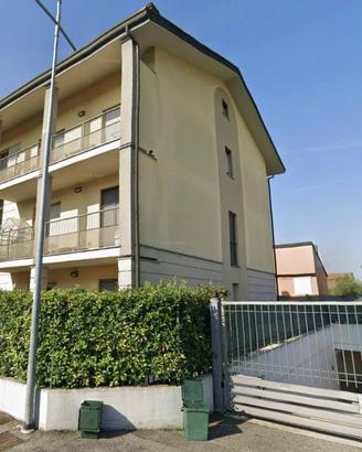 Immobile in asta di 90 m² con 3 locali e box auto 