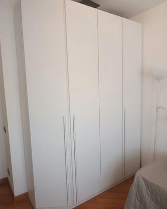 armadio bianco stondato