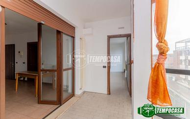 4 LOCALI SU DUE LIVELLI con BOX DOPPIO