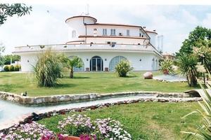 Attività servizi ristorazione per eventi in villa