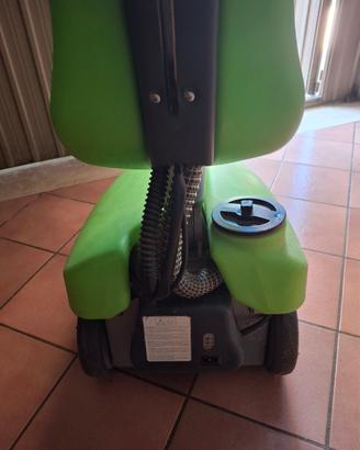 Lavapavimenti professionale