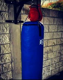 Sacco da boxe 35kg Cor Sport + supporto in acciaio