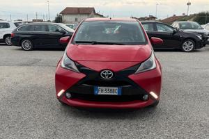 Toyota Aygo 1.0 VVT-i 69 CV 5 porte x-cool TSS