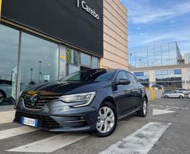 Renault Mégane MEGANE BERLINA BUSINESS E-TECH...