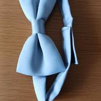 Papillon / cravatta a farfallino in seta grigia