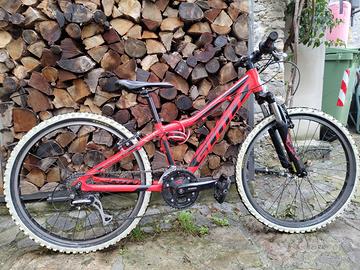 Bicicletta Junior SCOTT SCALE 24' usata