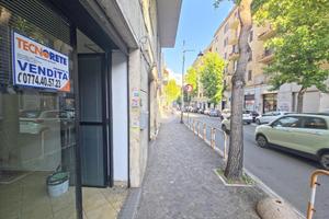 NEGOZIO A TIVOLI