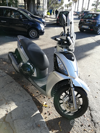 Kymco People 300 GTI