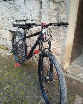 bicicletta Mountain bike 