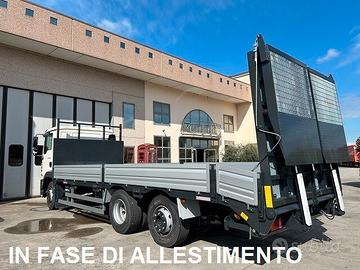 MAN TGS 26.440 6x2 - 2017 Pianale con rampe