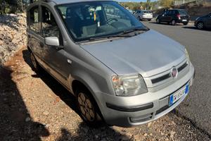 macchina Fiat Panda 