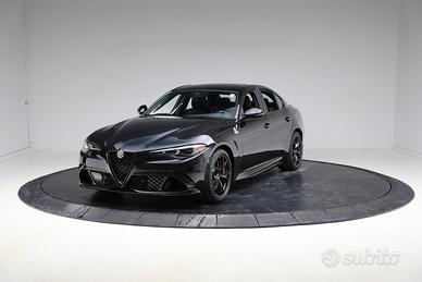 Alfa Romeo Giulia 2.9 V6 Bi-Turbo AT8 Quadrifoglio
