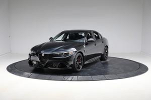 Alfa Romeo Giulia 2.9 V6 Bi-Turbo AT8 Quadrifoglio