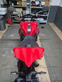 Ducati streetfighter V2
