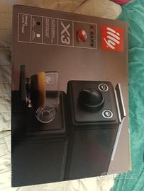 macchina del caffè illy