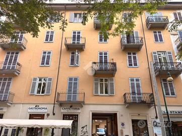 2 LOCALI A TORINO