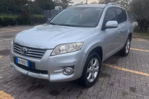 Toyota rav 4 D4D disel 2011