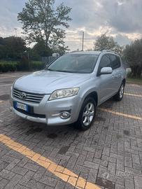 Toyota rav 4 D4D disel 2011
