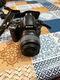 Nikon  D3000