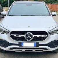 MERCEDES GLA 180 D Automatic Sport Plus