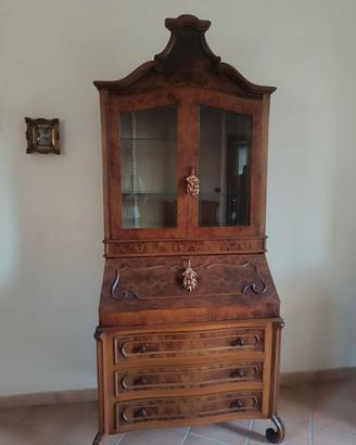 Vetrina Stile Impero
