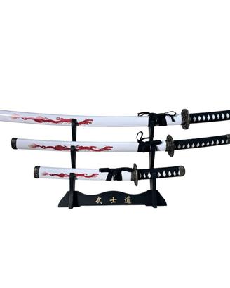 Tris di Lame in bianco con drago rosso dipinto