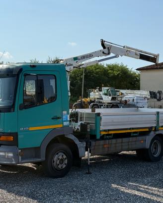 Mercedes Benz Atego 815