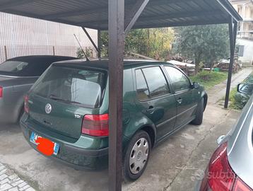 VOLKSWAGEN Golf 4ª serie - 2001