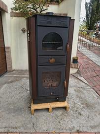 TERMOSTUFA A LEGNA CON FORNO