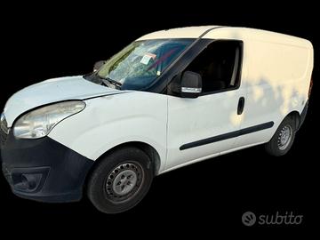 OPEL COMBO - D VAN 1.3 DIESEL 2012