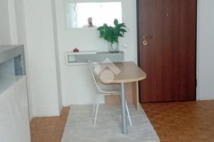 MONOLOCALE A GORLA MINORE