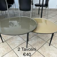 Coppia di tavolini in acciaio moderni