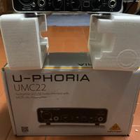 Behringer U-Phoria UMC22