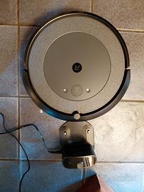 iRobot Roomba i3 (i3158)  come nuovo, con scatola 