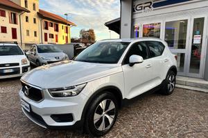 Volvo XC40 T3 Geartronic Momentum Core